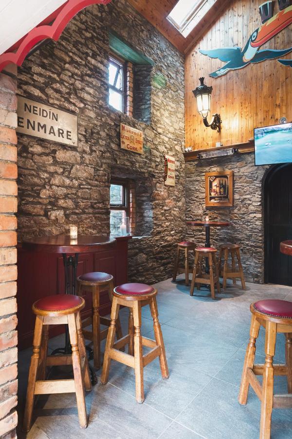 The Wander Inn Bar & Accommodation Kenmare Exteriör bild