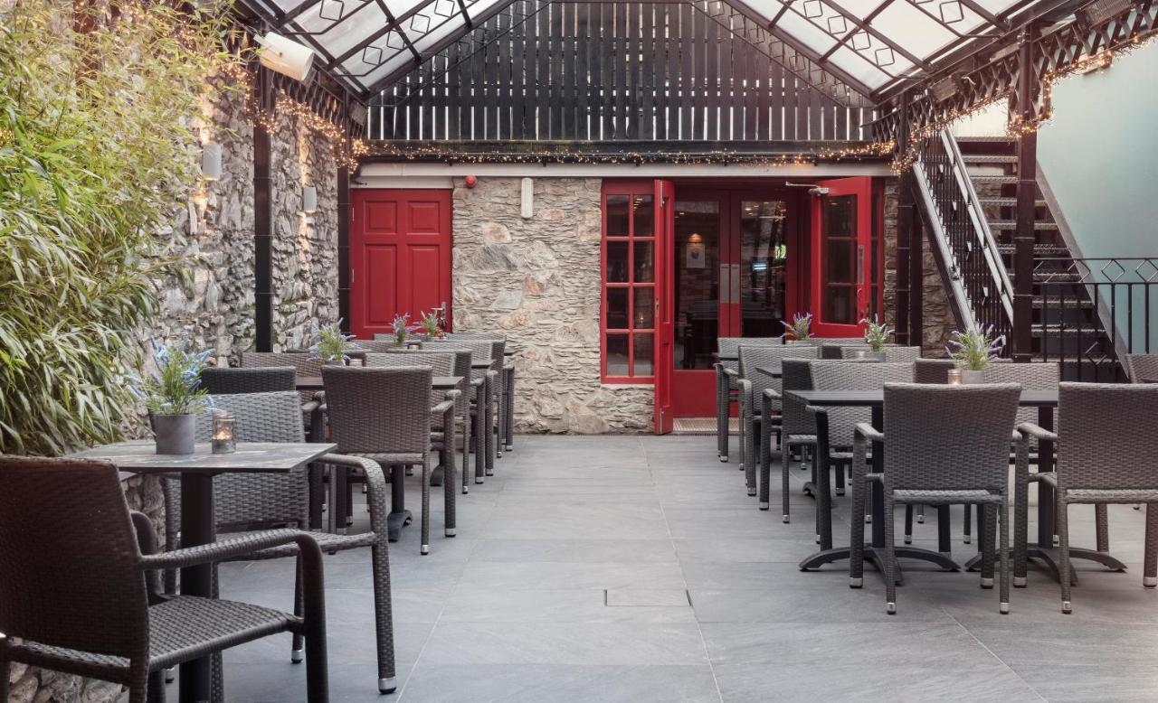 The Wander Inn Bar & Accommodation Kenmare Exteriör bild