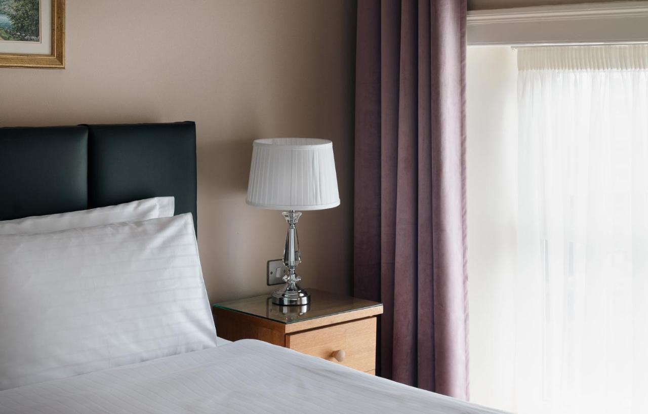 The Wander Inn Bar & Accommodation Kenmare Exteriör bild